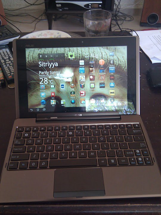 ASUS Transformer הרובוטריק של אסוס הושלם – עכשיו עם המקלדת…