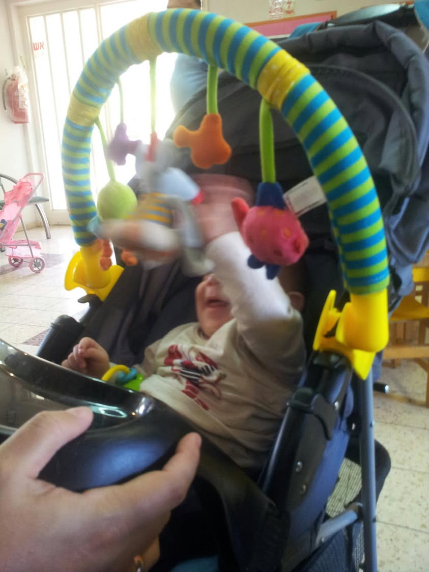 מחכה לתור שלי בטיפת חלב :-)