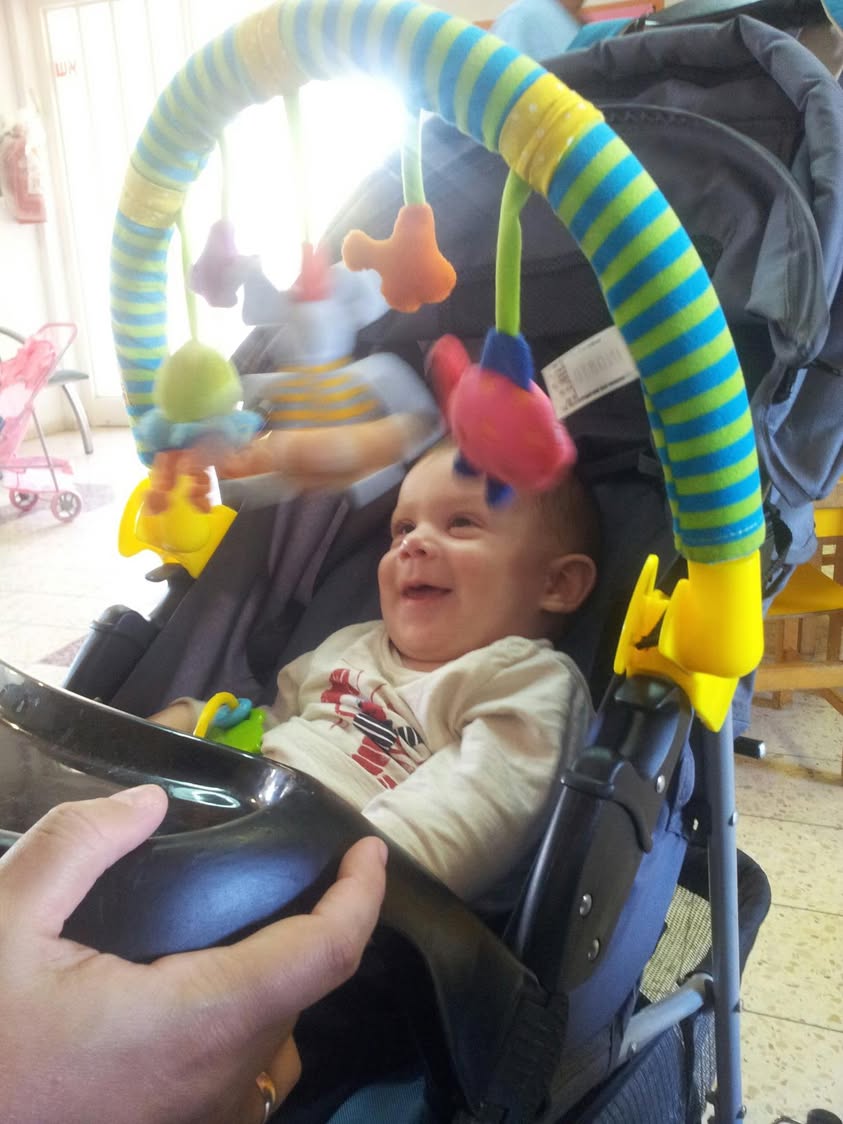 מחכה לתור שלי בטיפת חלב :-)