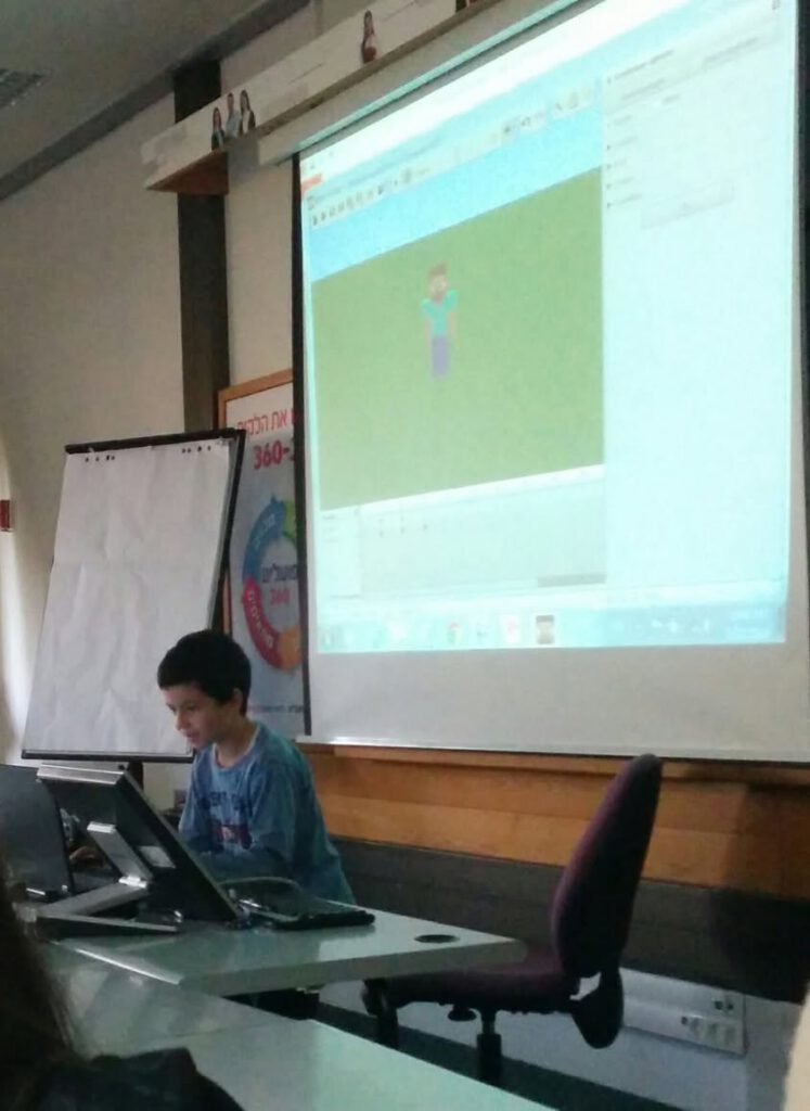 המרצה הצעיר ביותר בכנס – אורי יקותיאל בן 8 וחצי…