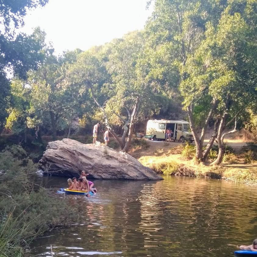 מה נשתנה גם אם נעבור או נחזור, גם אם החיים…