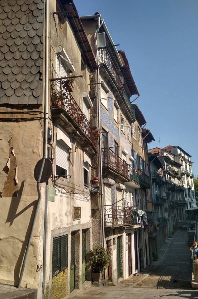 הרחוב היפה היפה יעצר לבסוף בדרכו ויזכר שהוא עיר שלמה…